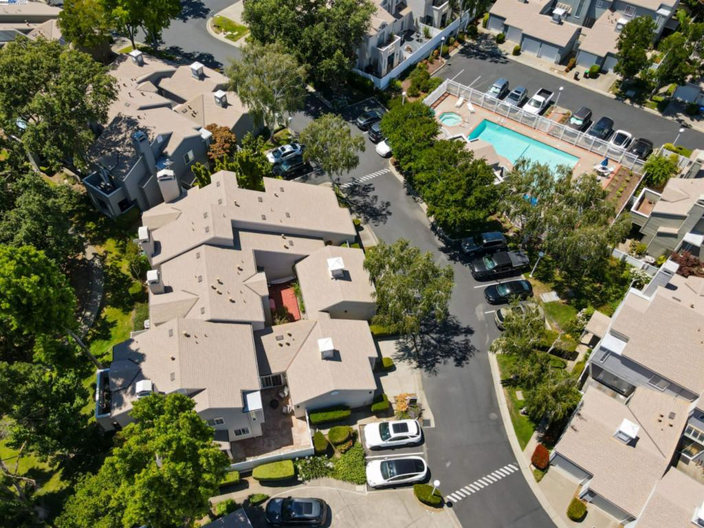 GOLD CREEK - Residential