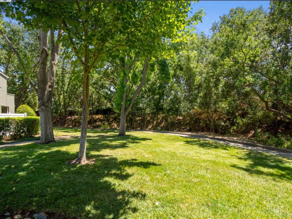 GOLD CREEK - Residential