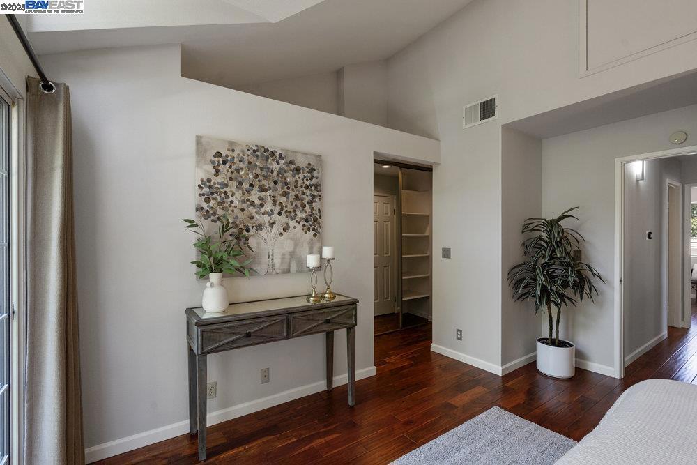 GOLD CREEK - Residential