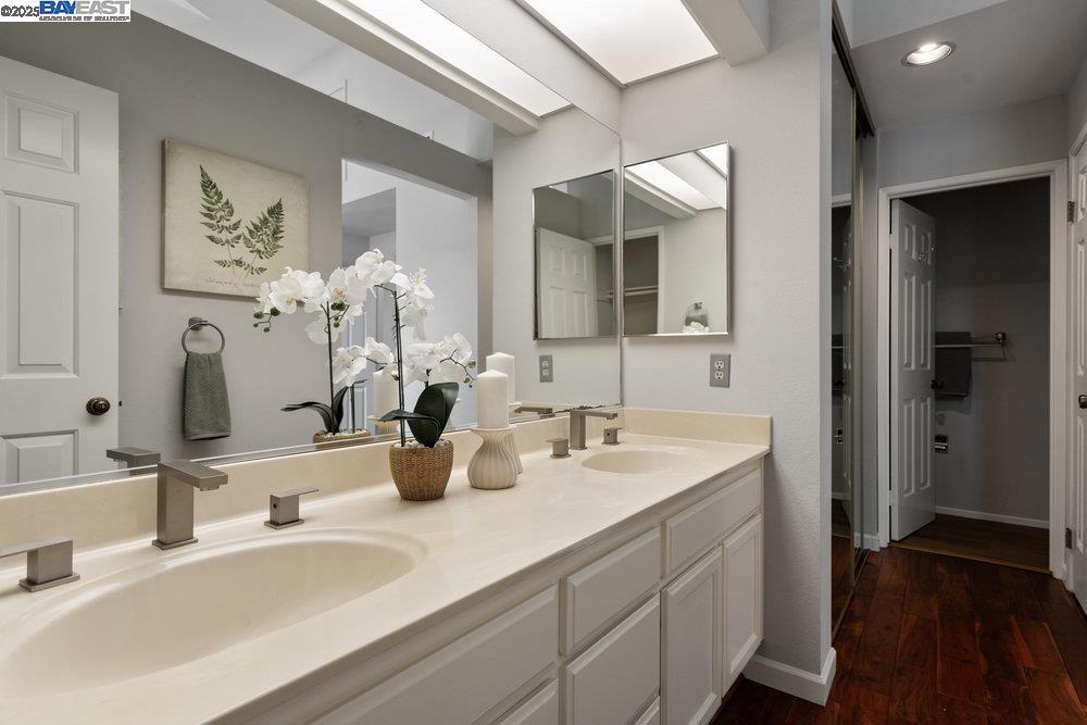 GOLD CREEK - Residential