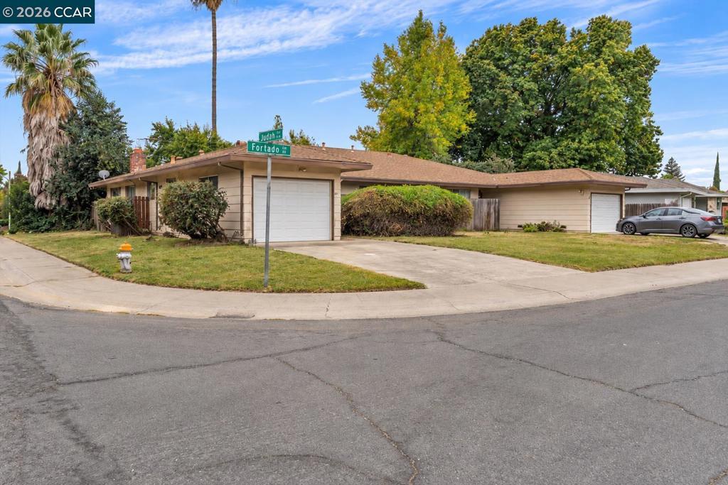165 Fortado Cir