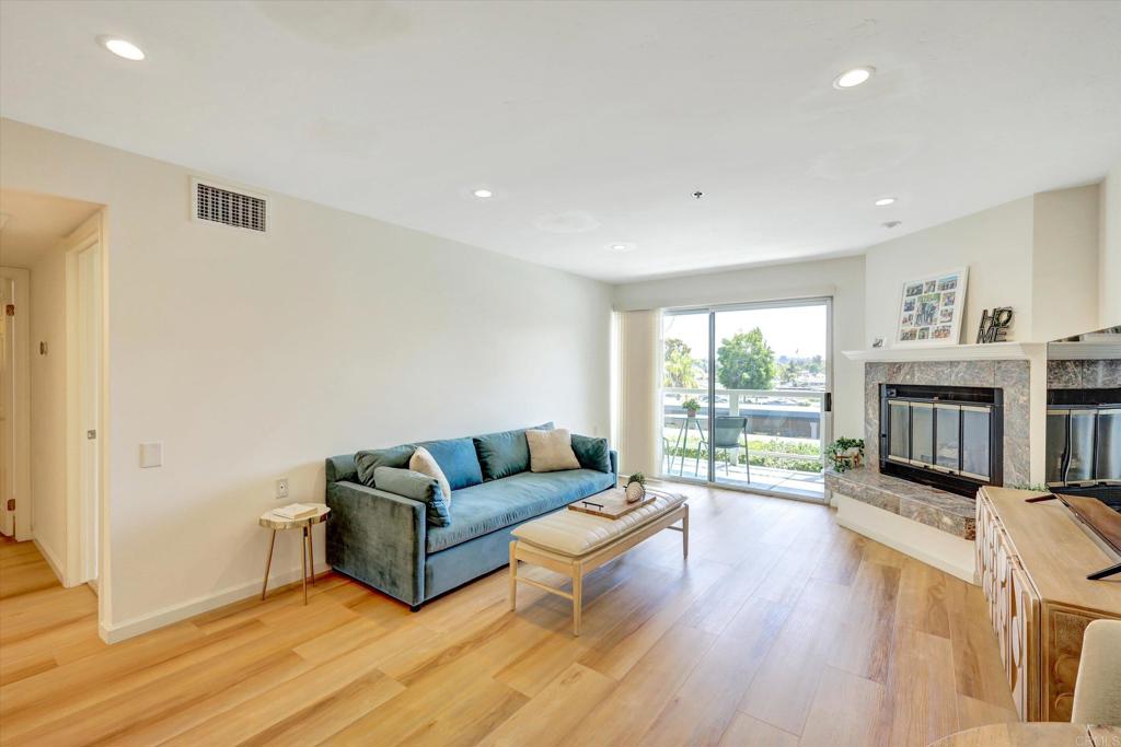 1616 Circa Del Lago C206