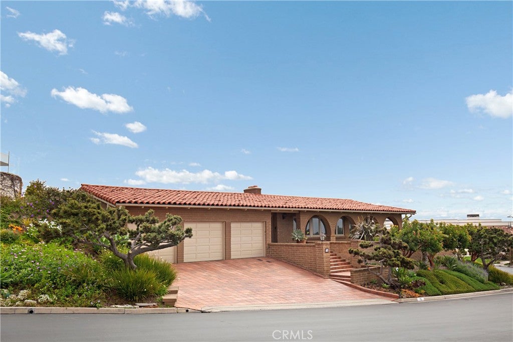 15 Monarch Bay Drive