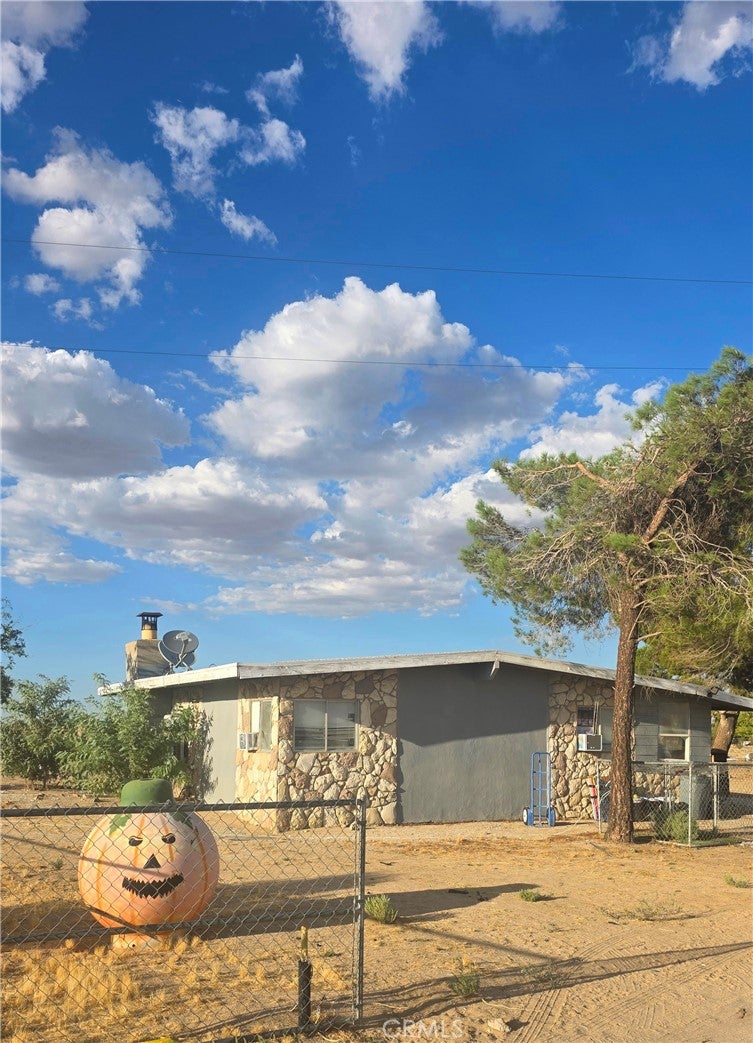 20515 US Highway 395
