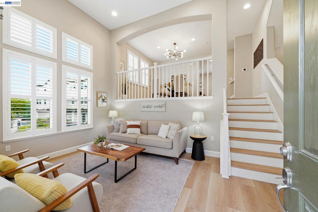 3941 Portola Cmn 4