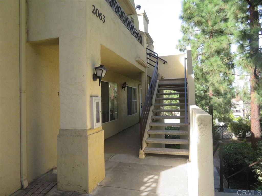 2063 Lakeridge 204