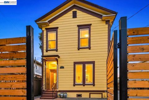 Photo of 2836 Myrtle St ST, Oakland, CA 94608 (MLS # 41137298)