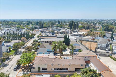 Photo of 8011 Comstock Avenue, Whittier, CA 90602 (MLS # PW25182695) Photo of 8011 Comstock Avenue, Whittier, CA 90602 (MLS # PW25182695)