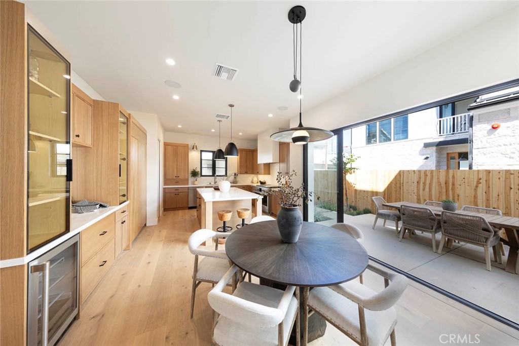 1592 Redlands Place