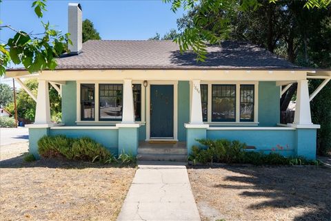 Photo of 1844 Vine ST, Paso Robles, CA 93446 (MLS # NS26143951)