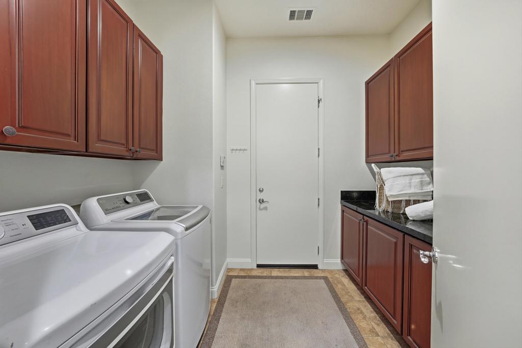 Mountain View CC - Residential