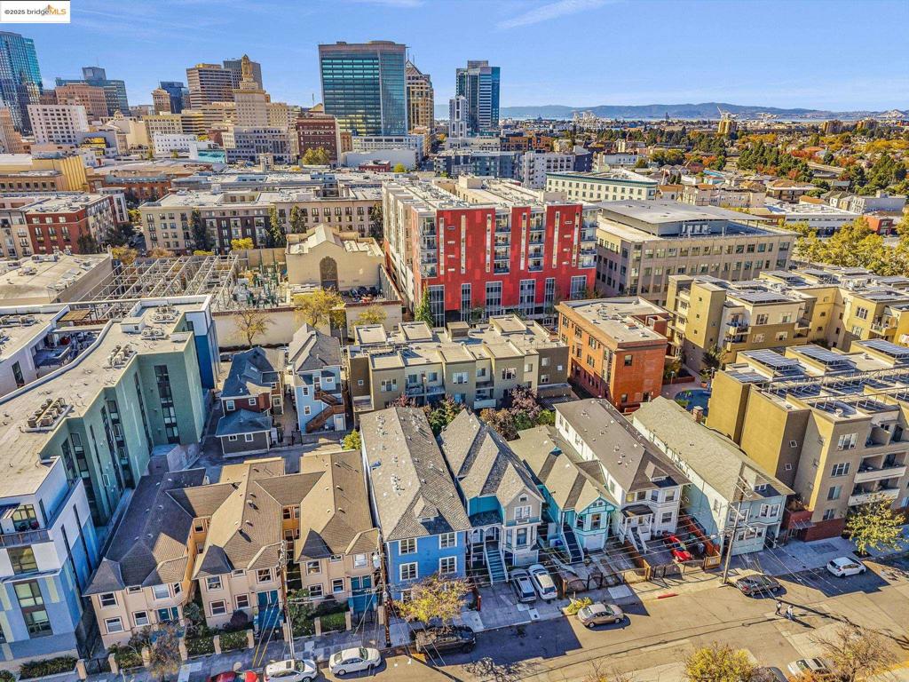 DOWNTOWN - Residential Income