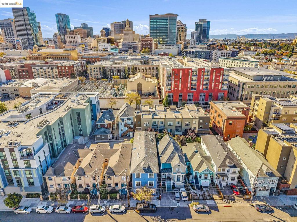 DOWNTOWN - Residential Income