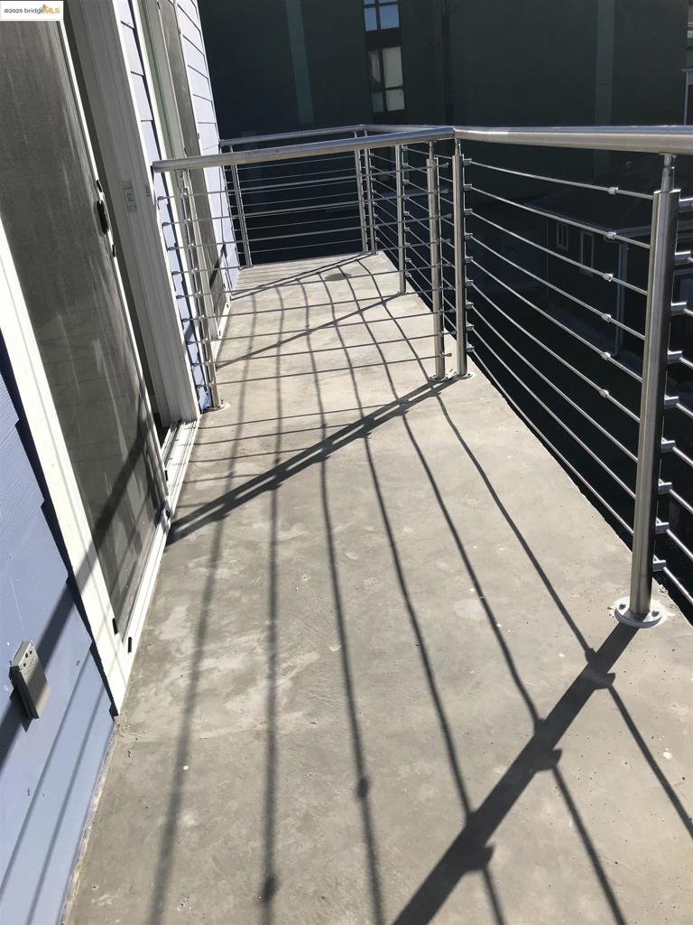 DOWNTOWN - Residential Income