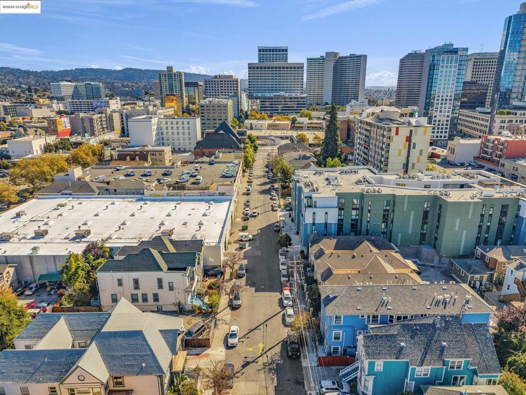 DOWNTOWN - Residential Income