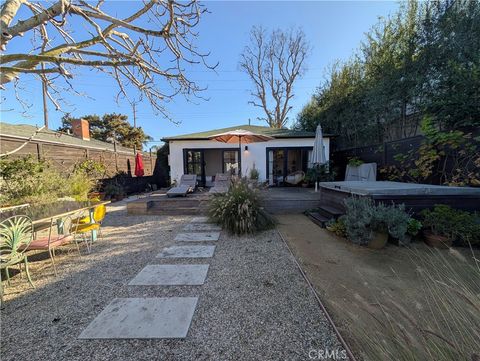 Photo of 1113 Amoroso Place, Venice, CA 90291 (MLS # GD26065365)