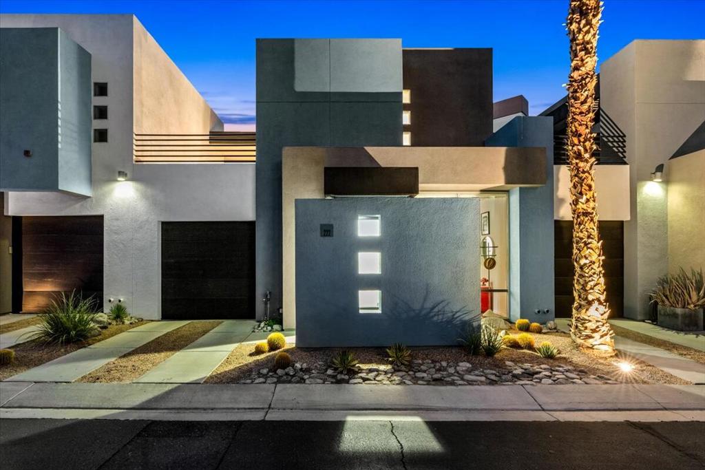 222 Breeze Loop