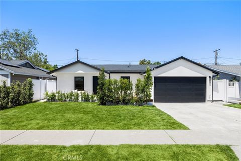 2009 Pattiz Avenue Long Beach CA 90815