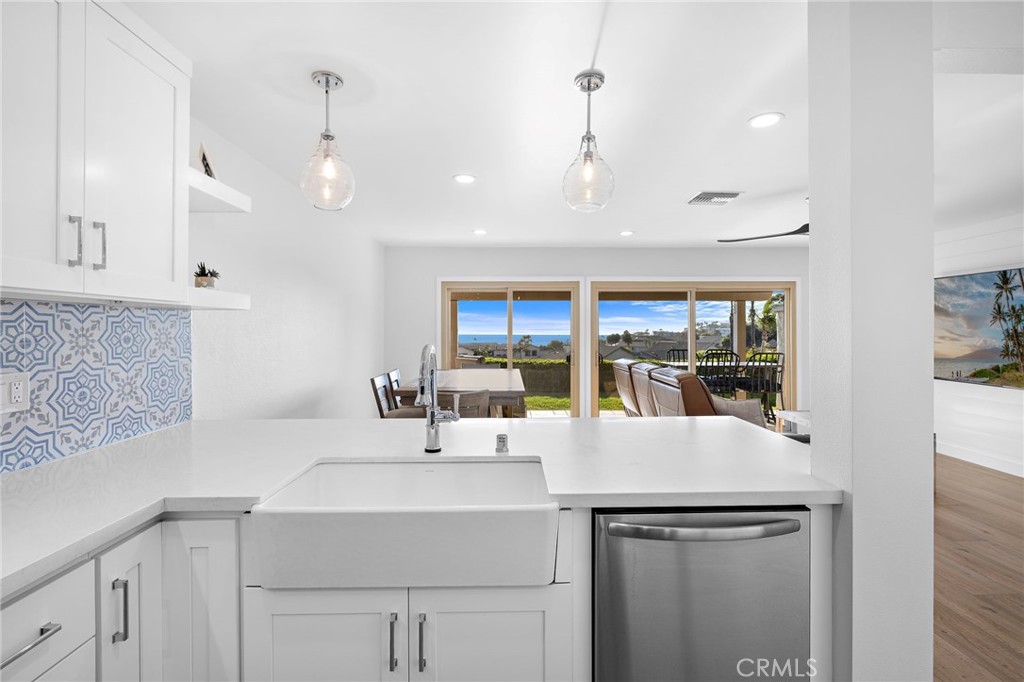 567 Avenida Adobe