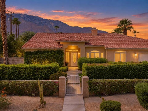 Photo of 2123 E Nicola Road E, Palm Springs, CA 92262 (MLS # 219152687PS)