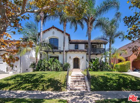 Photo of 450 N Orange Drive #U, Los Angeles, CA 90036 (MLS # 26829291)