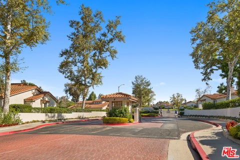Photo of 308 Pebble Beach Drive, Newbury Park, CA 91320 (MLS # 26102950)
