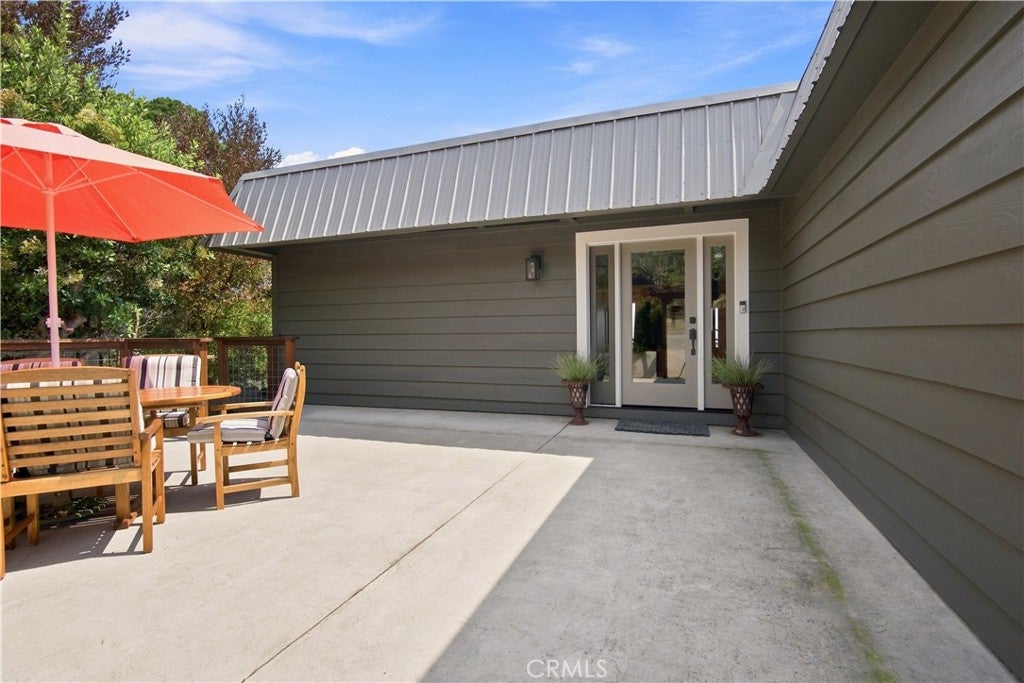 1716 Pineridge Drive