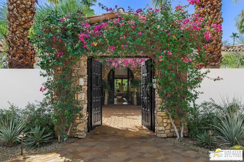 Photo of 12 Clancy Lane, Rancho Mirage, CA 92270 (MLS # 26884145PS)