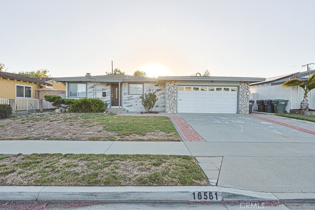 16561 Monroe, Huntington Beach CA 92647 - Photo 1