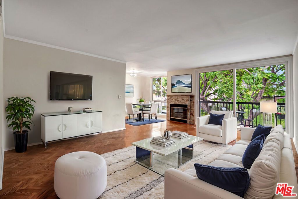 Photo of 1351 N Crescent Heights Boulevard #308, West Hollywood, CA 90046 (MLS # 25575297)