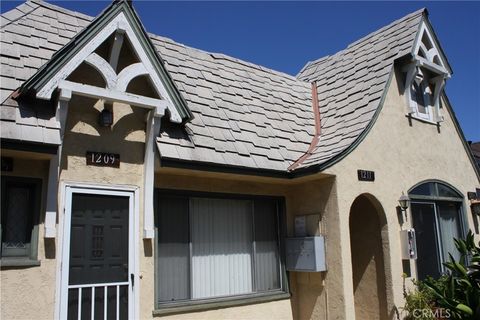 Photo of 1209 Hyperion Avenue, Los Angeles, CA 90029 (MLS # GD26092806)