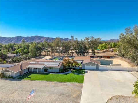 30245 Santa Fe Hemet CA 92543