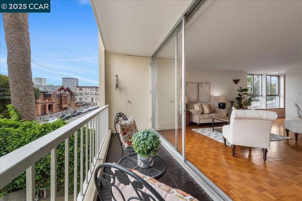 ADAMS POINT - Residential