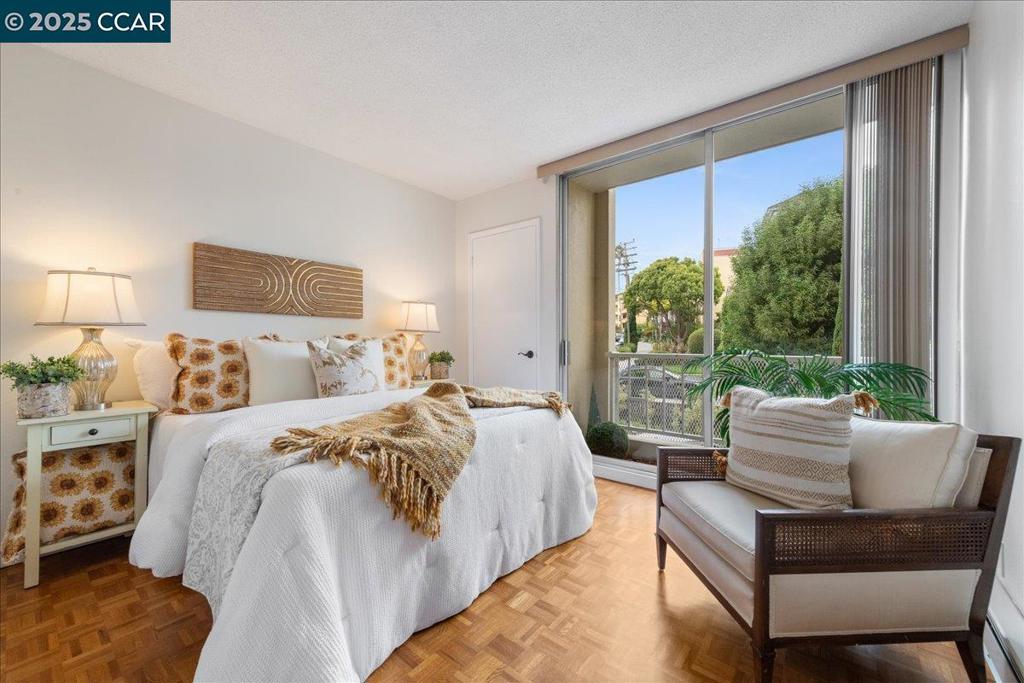 ADAMS POINT - Residential