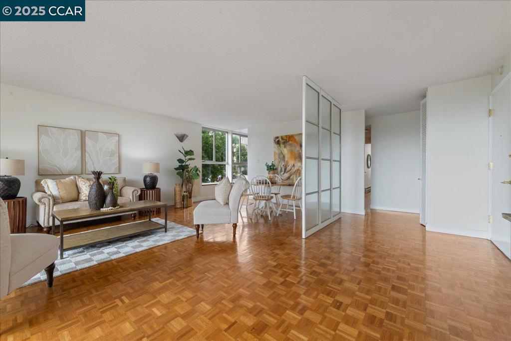 ADAMS POINT - Residential