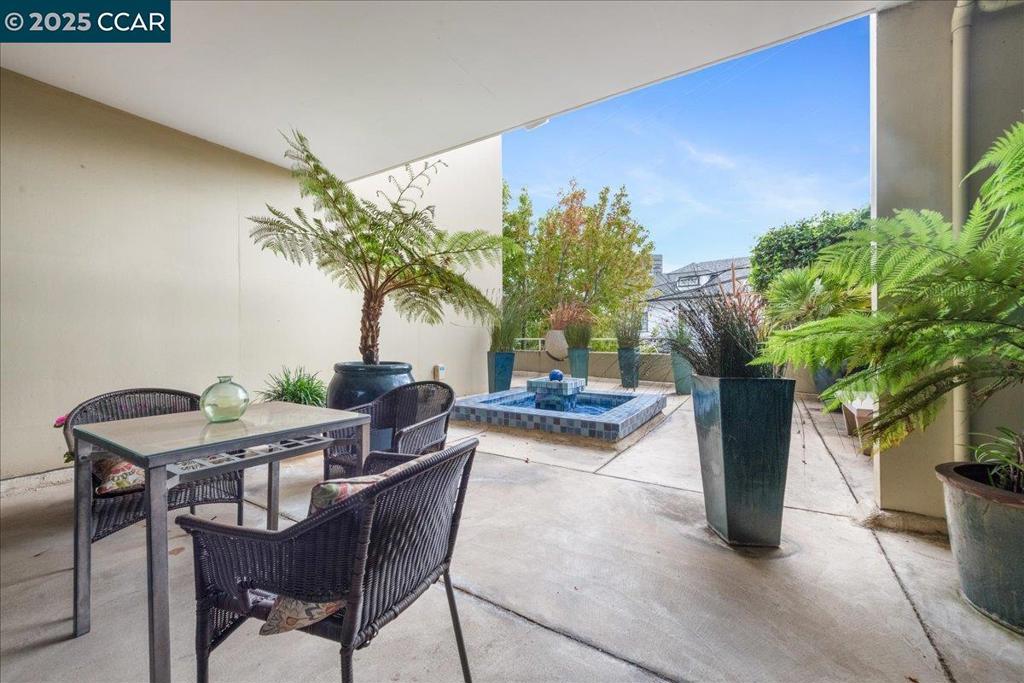 ADAMS POINT - Residential