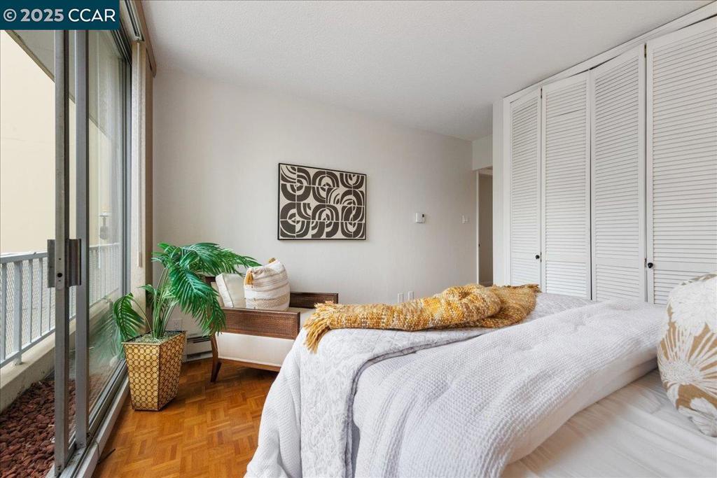 ADAMS POINT - Residential