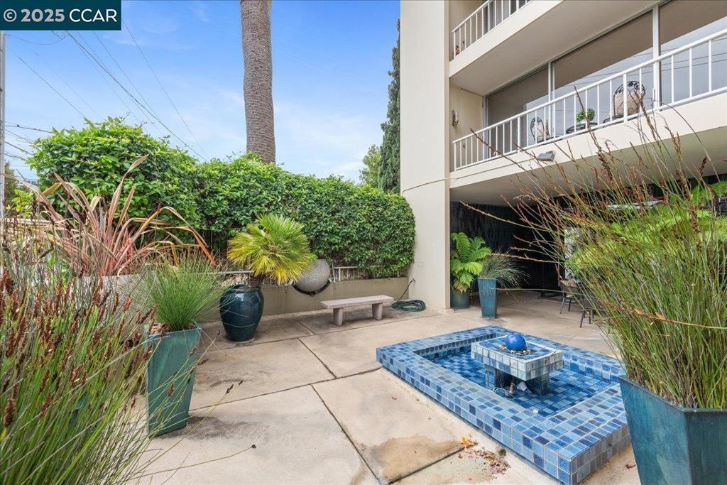 ADAMS POINT - Residential