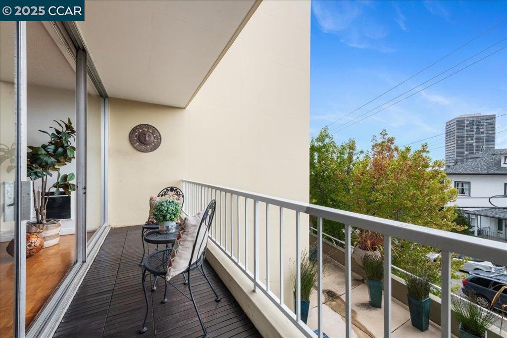 ADAMS POINT - Residential