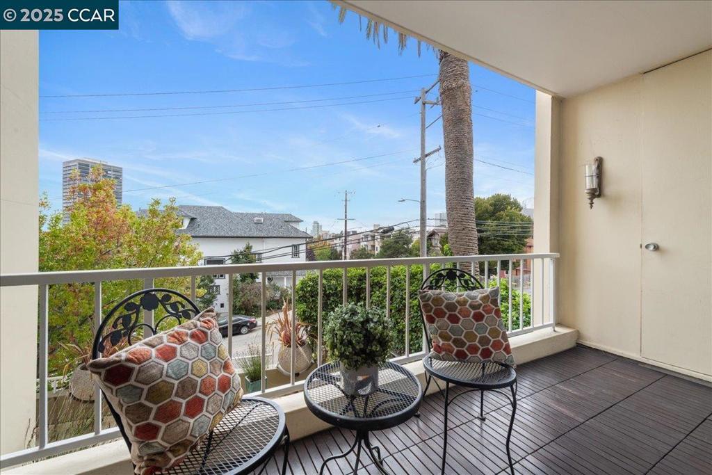 ADAMS POINT - Residential