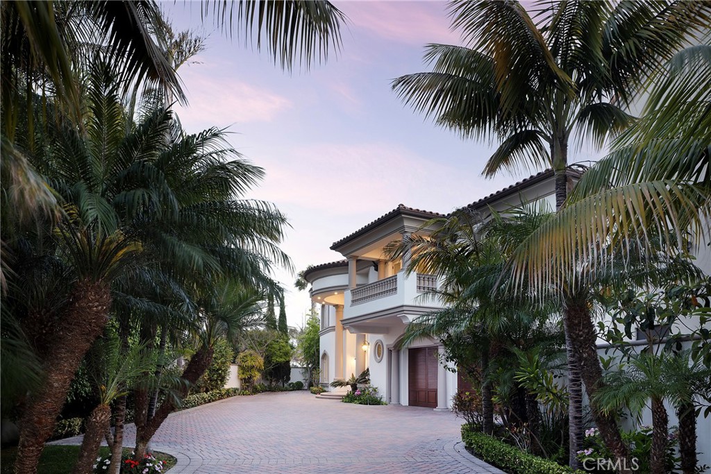 71 Ritz Cove