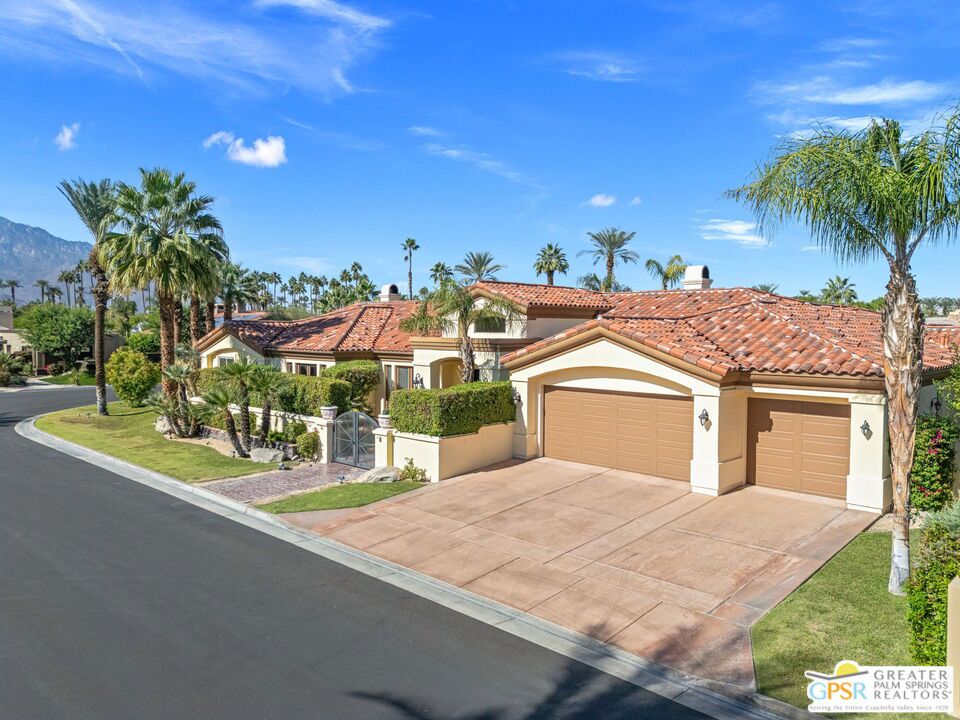 Villaggio On Sinatra - Residential