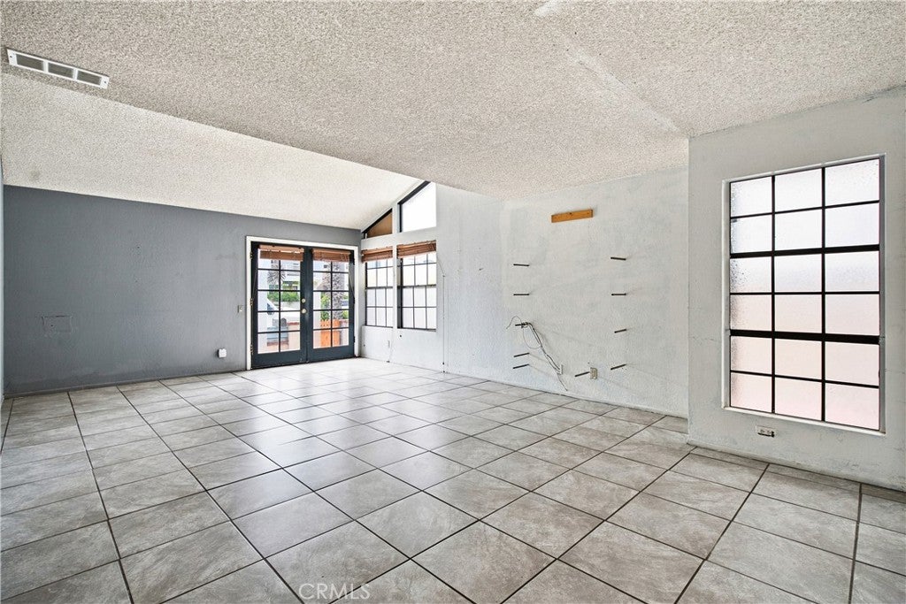 417 8th Street, Huntington Beach CA 92648 - Photo 17