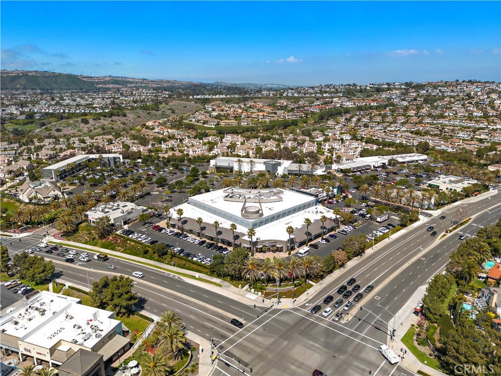 Laguna Niguel, California, 92677, United States, 4 Bedrooms Bedrooms, ,4 BathroomsBathrooms,Residential,Active,2052004