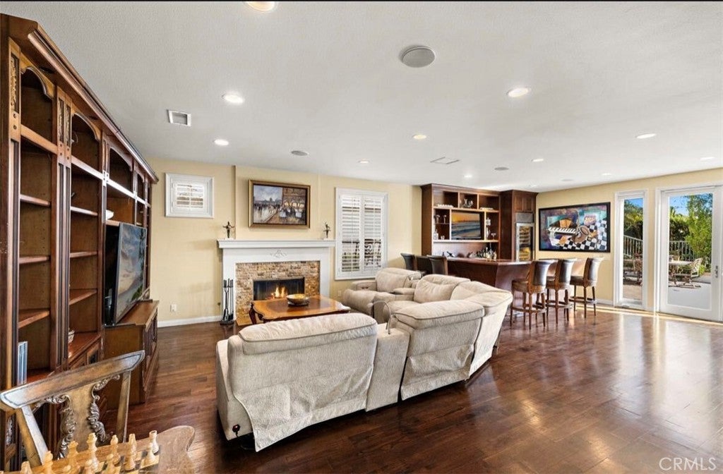 Laguna Niguel, California, 92677, United States, 4 Bedrooms Bedrooms, ,4 BathroomsBathrooms,Residential,Active,2052004