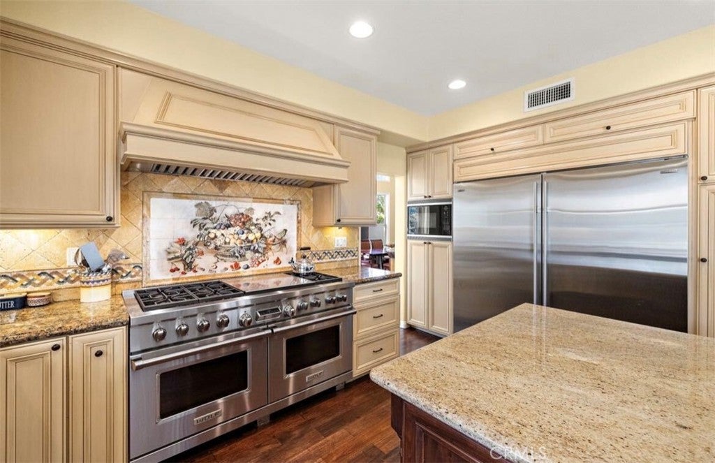 Laguna Niguel, California, 92677, United States, 4 Bedrooms Bedrooms, ,4 BathroomsBathrooms,Residential,Active,2052004