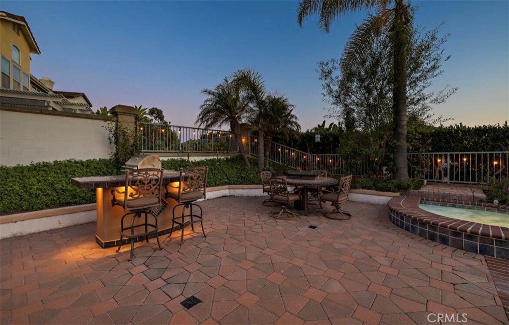 Laguna Niguel, California, 92677, United States, 4 Bedrooms Bedrooms, ,4 BathroomsBathrooms,Residential,Active,2052004
