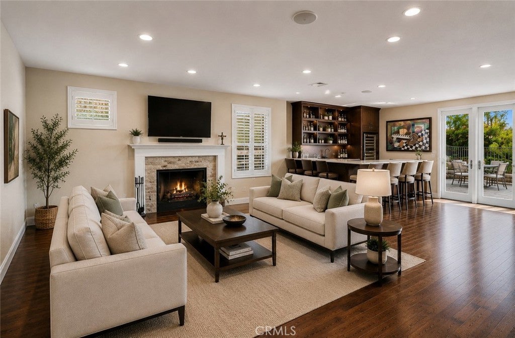 Laguna Niguel, California, 92677, United States, 4 Bedrooms Bedrooms, ,4 BathroomsBathrooms,Residential,Active,2052004