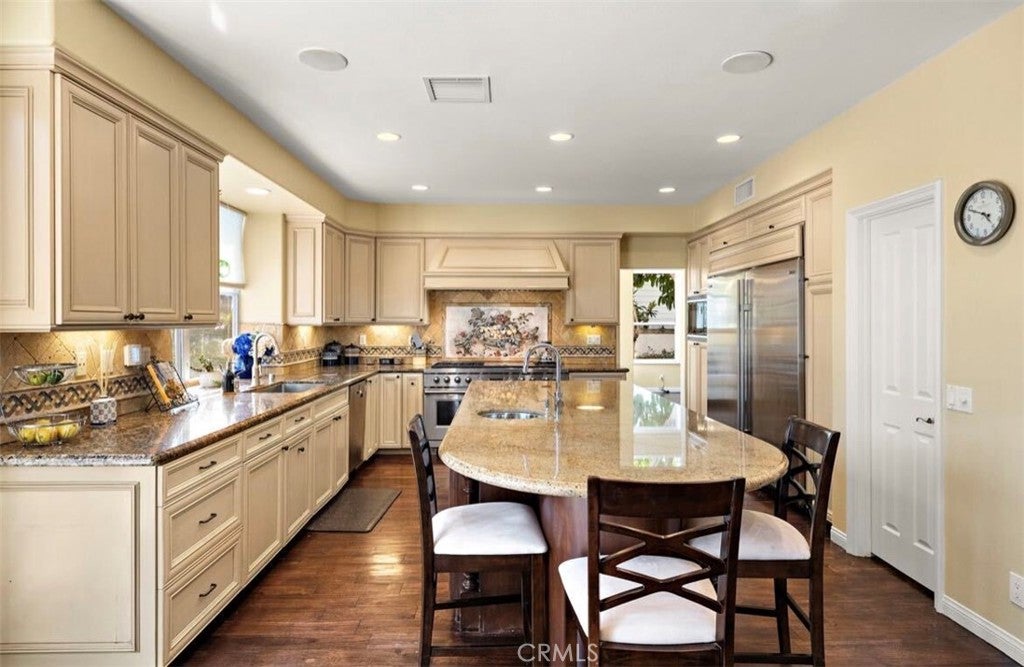 Laguna Niguel, California, 92677, United States, 4 Bedrooms Bedrooms, ,4 BathroomsBathrooms,Residential,Active,2052004