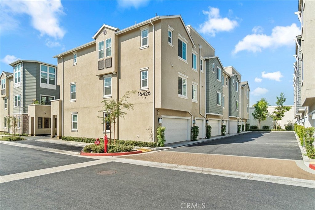 16426 Whittier BLVD